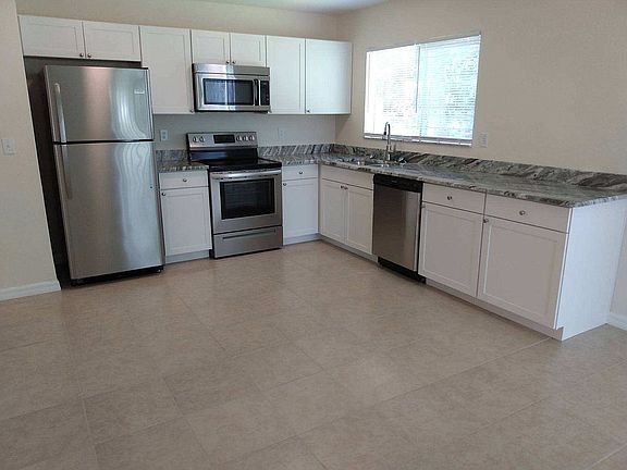 4th image of 4705 Pan American Blvd