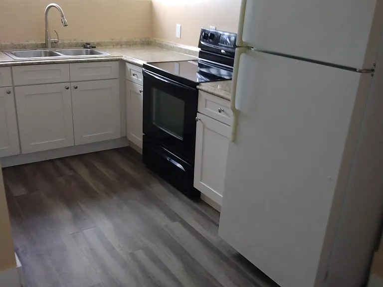 807 S Grandview Ave #807 — Photo 3