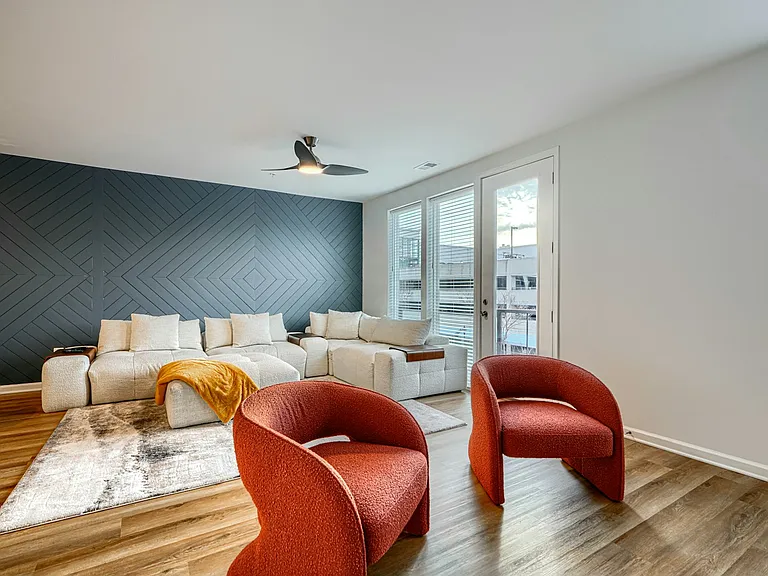 2596 Neabsco Common Pl — Photo 3