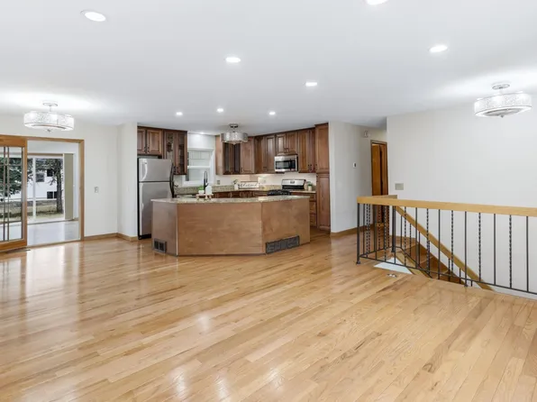 14771 Easter Ave, Apple Valley, MN 55124