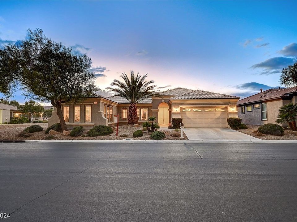 1st image of 4729 Regalo Bello St