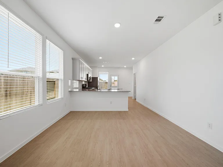 610 Amber Falls Dr — Photo 11