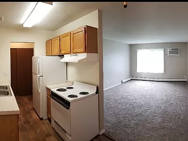 Century Oaks - 1213 Gentry Ave N, Saint Paul, MN Apartments for Rent