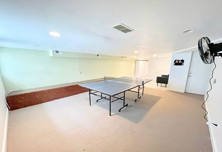 4 bed, $2,200 — Photo 4