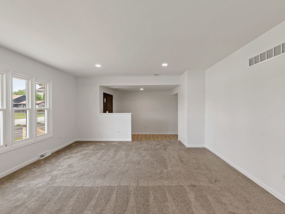 2036 E 169th Pl, South Holland, IL 60473 | Zillow