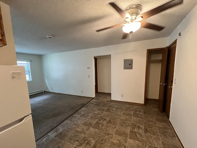 MV Apartments — Photo 22