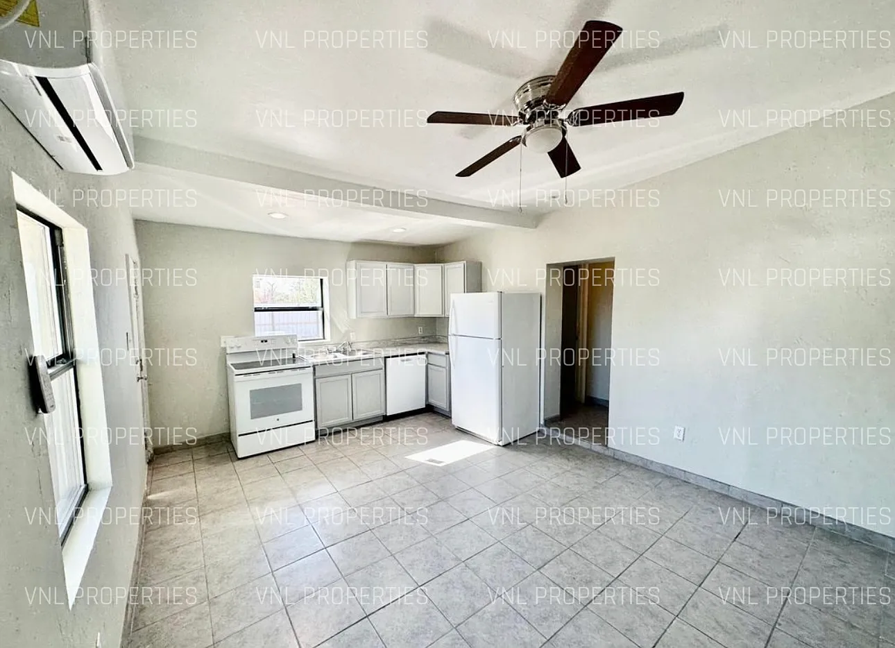 2210 S Solano Dr — Photo 3