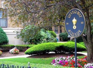122 Riverway APT 2, Boston, MA 02215