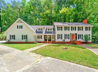 3030 Dodson Dr, East Pt, GA 30344