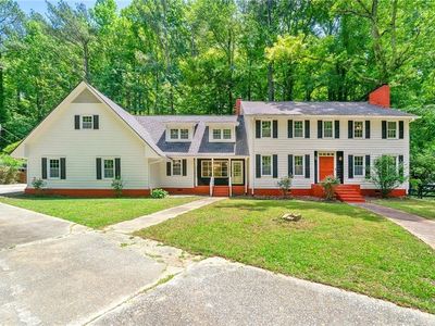 3030 Dodson Dr, East Pt, GA, 30344