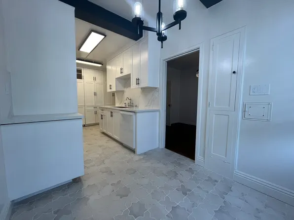 1400 N St APT 5, Sacramento, CA 95814