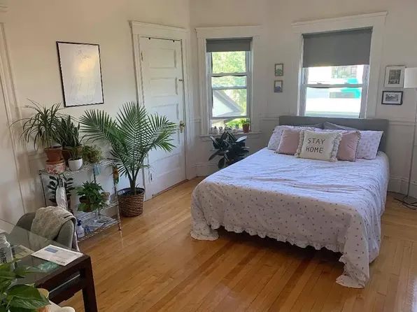 102 Prospect St APT 3, Cambridge, MA 02139