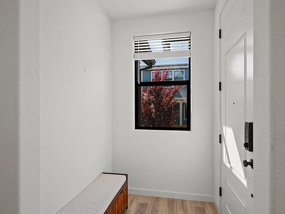4th image of 1586 Waterside Lane