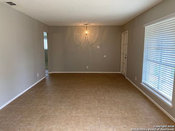 4th image of 4219 Greystone Dr