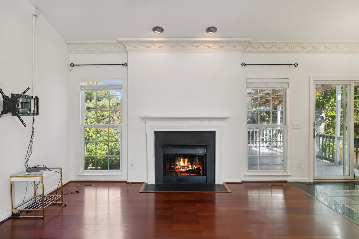 next background image