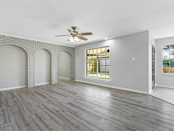 5th image of 1409 Beverly Garden Dr