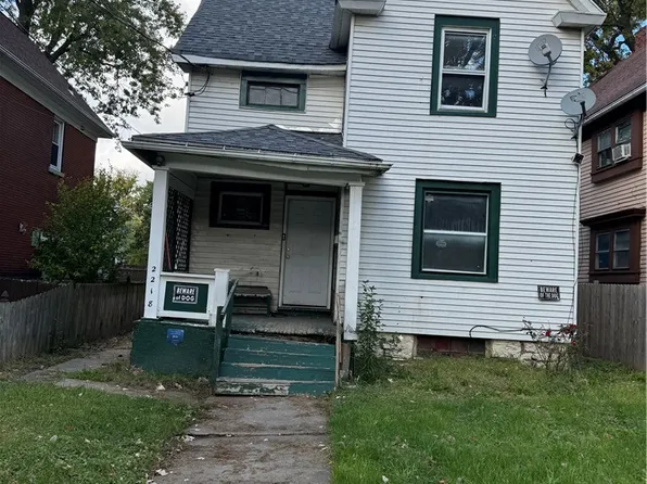 2218 Pierce Ave, Niagara Falls, NY 14301