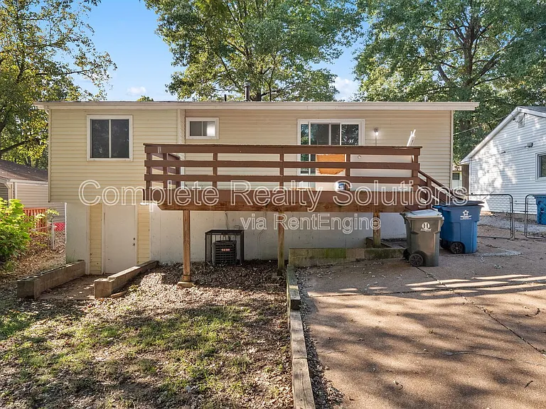 221 Barto Dr — Photo 12