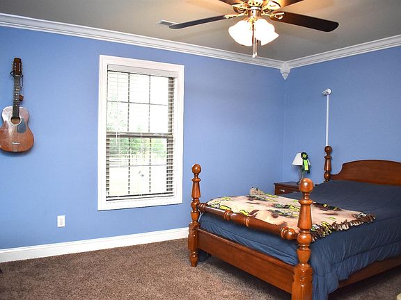 5th image of 1042 Diamond Brook Dr