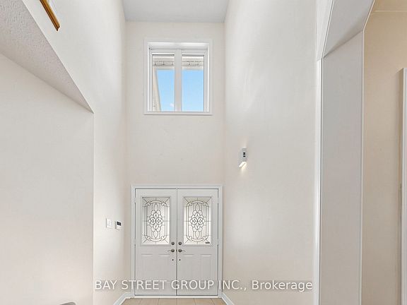 3rd image of 37 Bayswater Ave
