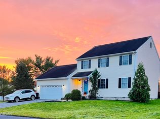 228 Timberhaven Dr, Lewisburg, PA 17837