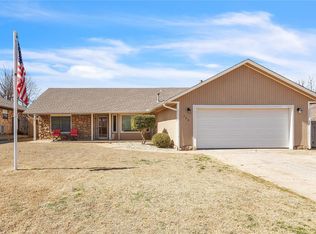 125 Lochwood Pl, Yukon, OK 73099