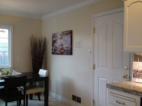 2nd image of 793 Rockwood Dr