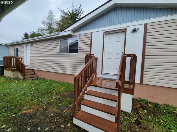 110 NW 4th St Unit E13, Warrenton, OR 97146