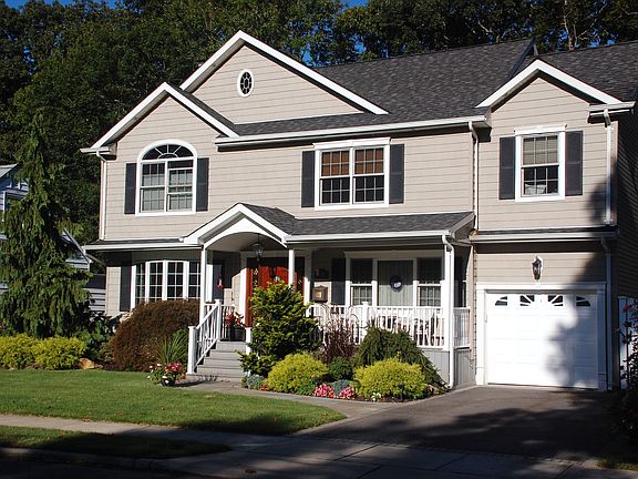 5th image of 1080 Lakeshore Dr