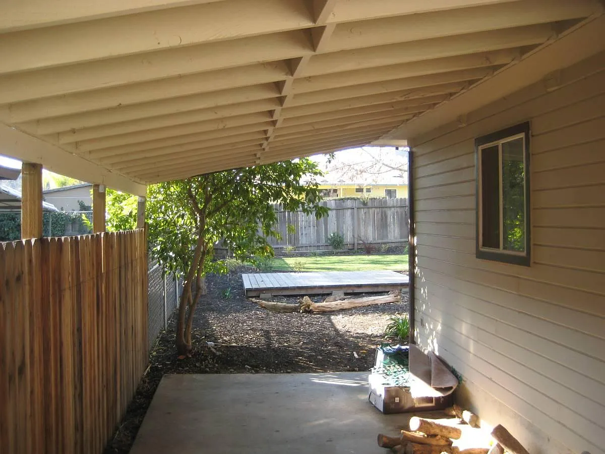 3 bed, 1315 sqft, $2,350 — Photo 3