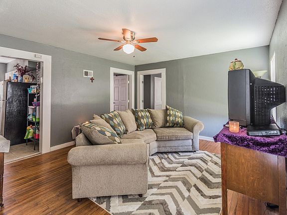 4th image of 2341 Cincinnati Ave APT 04