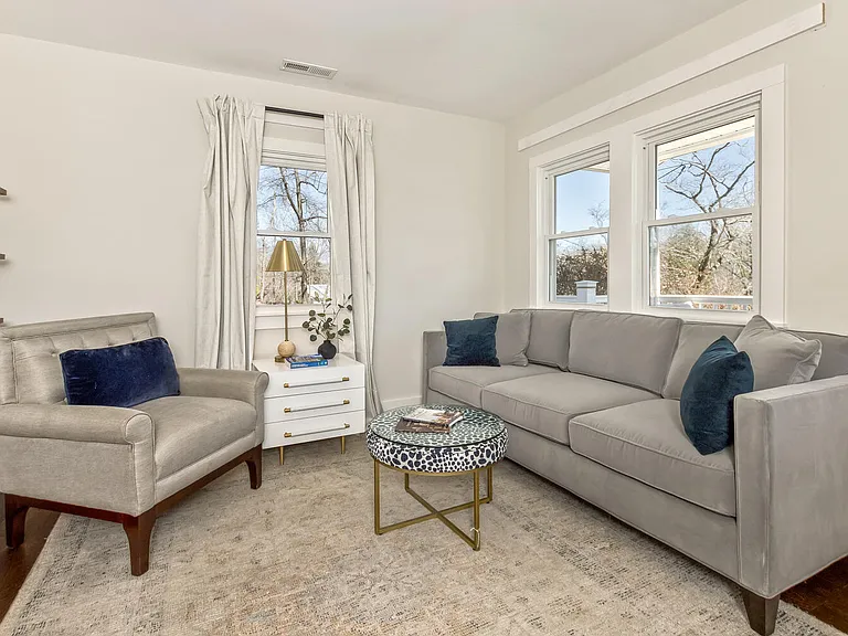 10 Laban Ln — Photo 8