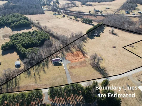 1749 Cloudbreak Rd, Meadows Of Dan, VA 24120