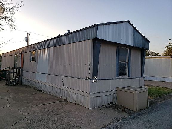 3rd image of 1907 Birch St #821