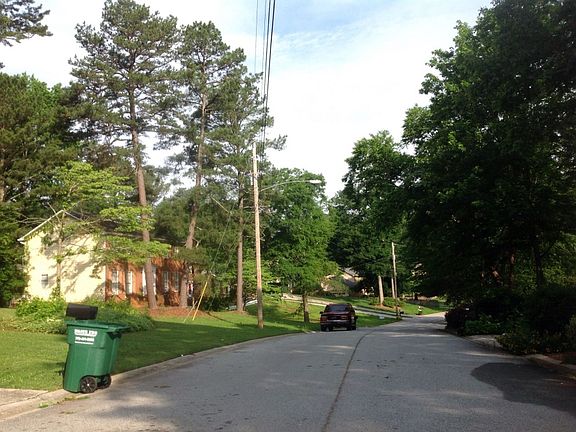4th image of 2146 Lunceford Ln