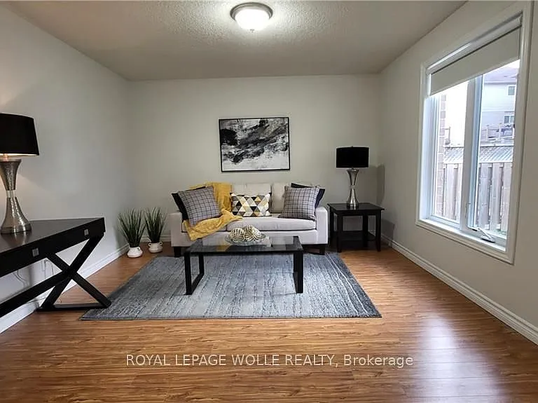 128 Udvari Cres #A — Photo 10