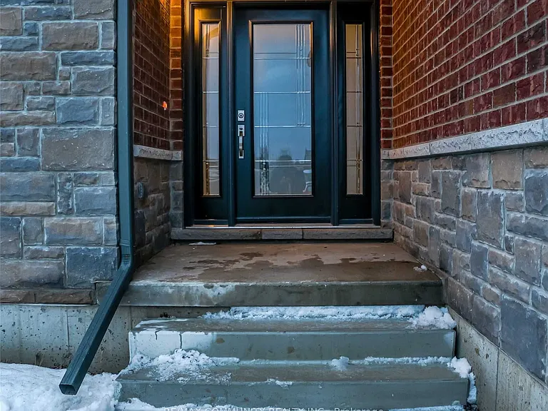 114 Northumberland Blvd — Photo 2