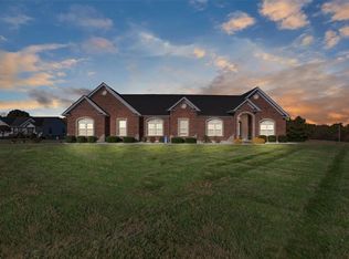 3 Bluff Haven Dr, Troy, MO 63379
