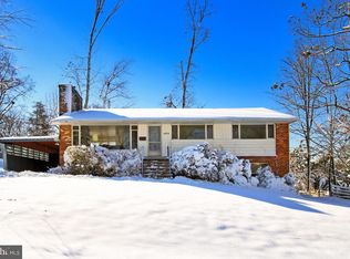 4010 Justine Dr, Annandale, VA 22003