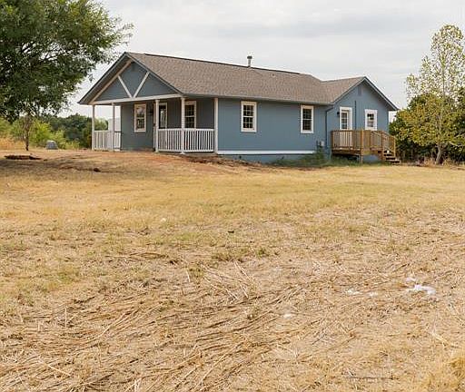 5th image of 13301 Spruce Valley Dr