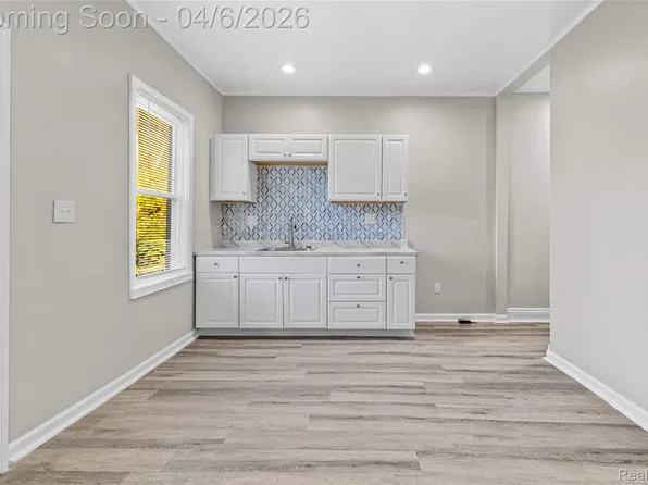 3707 Hunt St, Detroit, MI 48207