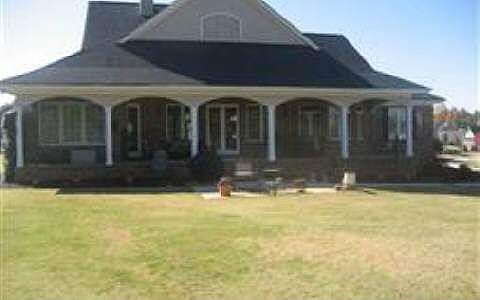 2nd image of 1061 Devon Dr