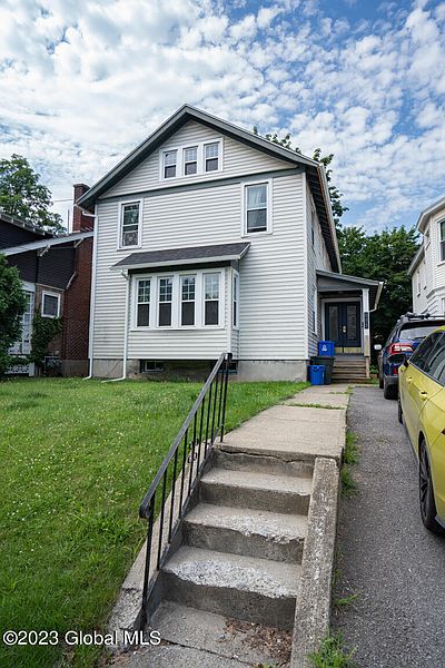 2nd image of 688 Myrtle Avenue