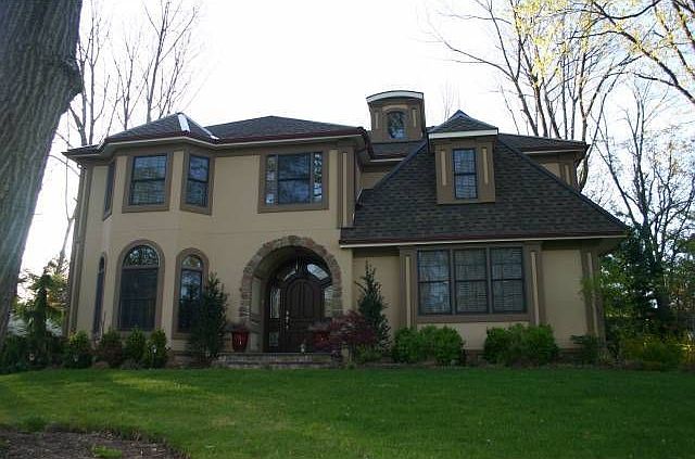 1st image of 210 Smull Ave