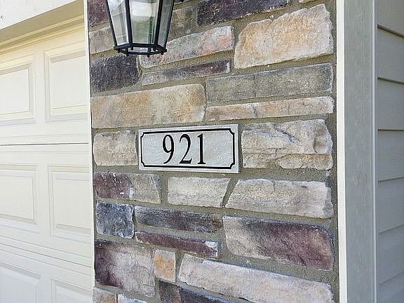 3rd image of 921 Farrier Pl