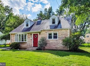 6641 Barrett Rd, Falls Church, VA 22042