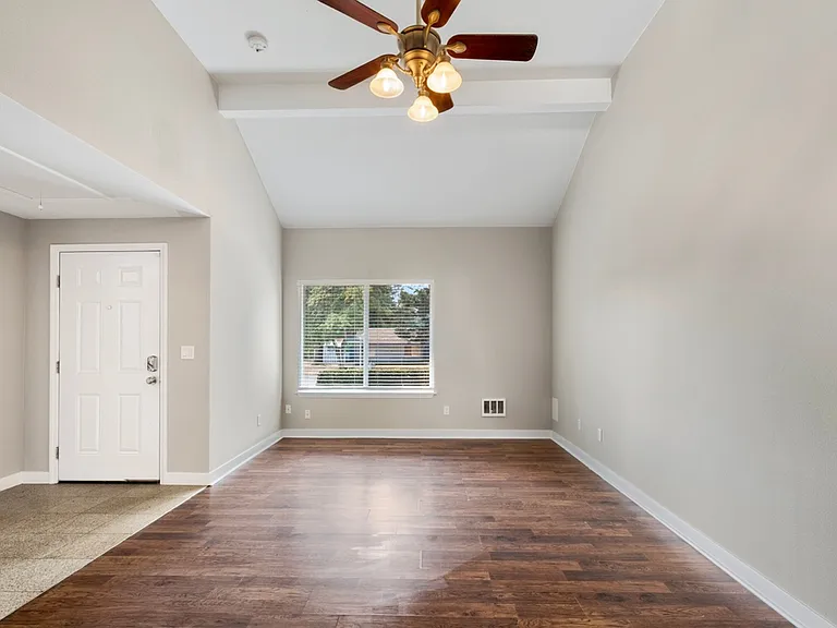 4308 NE Sunset Blvd #U4 — Photo 5