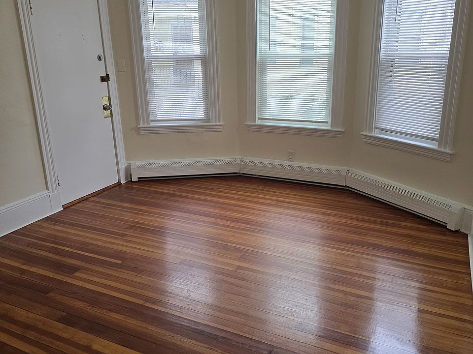 1st image of 29 Park St #1