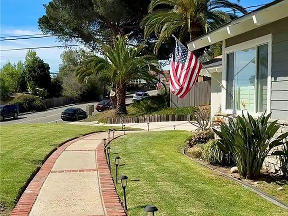 3rd image of 1864 Laurel Rd