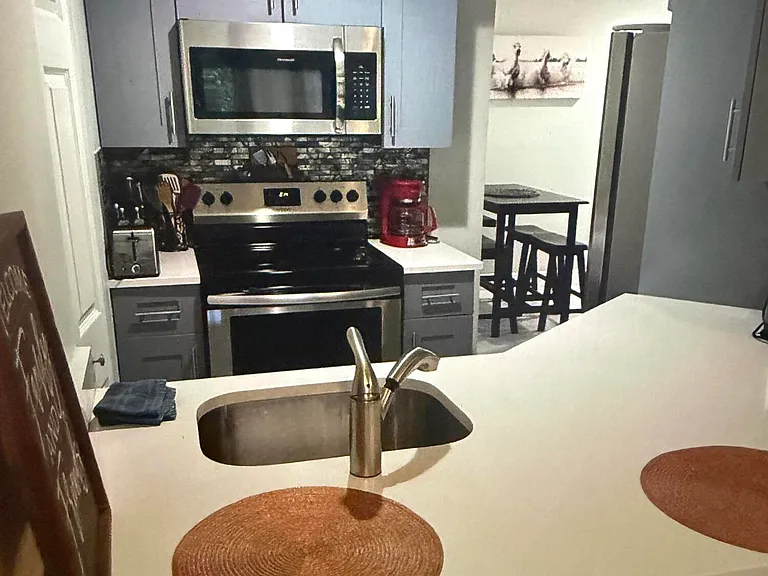 12725 Shoreline Dr #6C — Photo 2